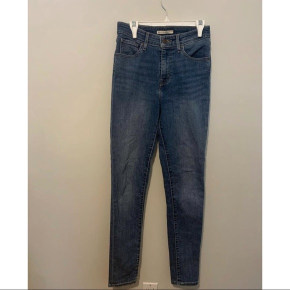 Levi’s 721 High Rise Skinny Jeans - Picture 1 of 3